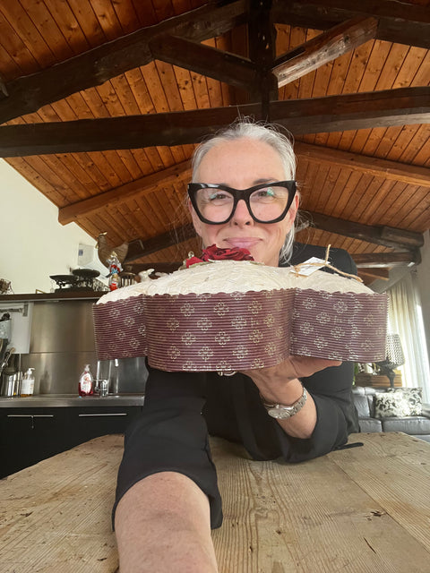 Colomba di Pasqua con granella di perline