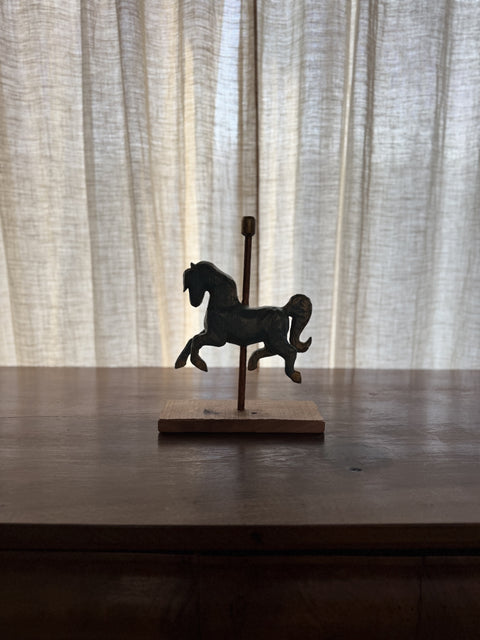 Cavallo da giostra in legno