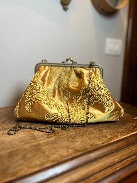 Borsa modello pasticcino bag in seta e stoffe d’arredo