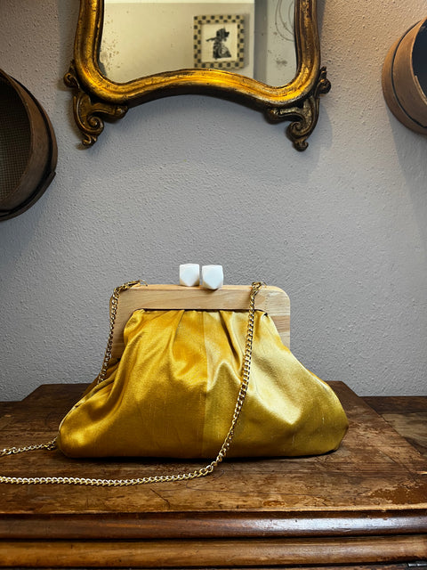 Borsa modello pasticcino bag in seta e stoffe d’arredo