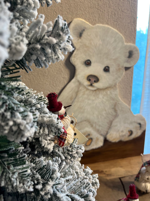 Orso di legno dipinto a mano