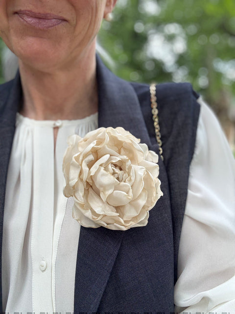 Rosa spilla
