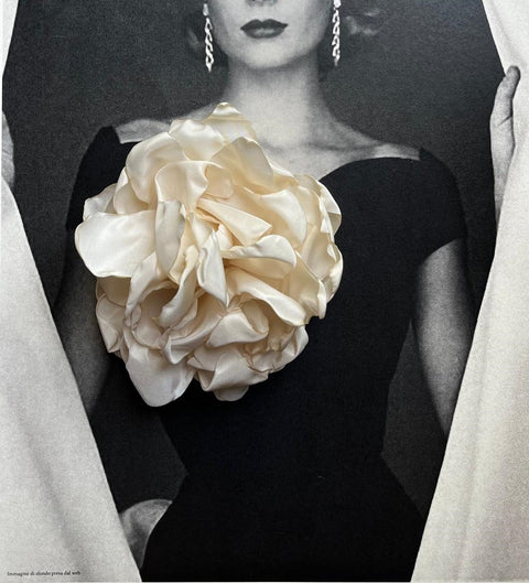Peonie spilla