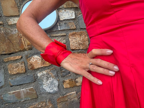 ❤️ WOMAN IN RED ❤️