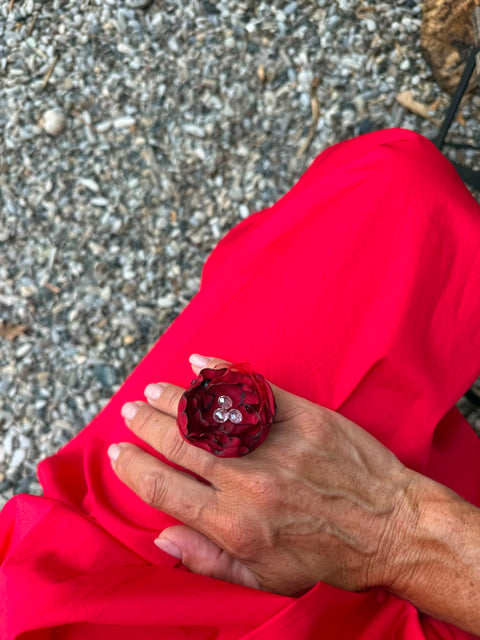 ❤️ WOMAN IN RED ❤️