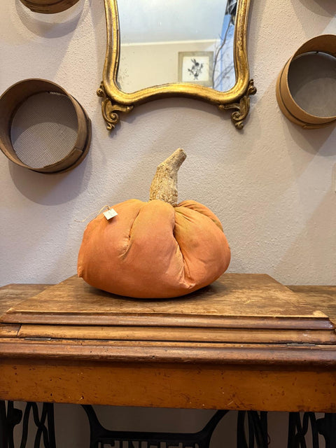 Zucche di stoffa  dipinte a mano
