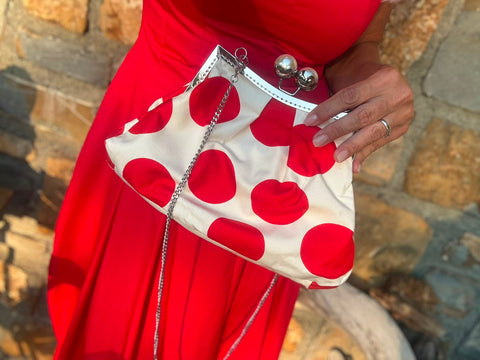 ❤️ WOMAN IN RED ❤️