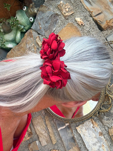 ❤️ WOMAN IN RED ❤️
