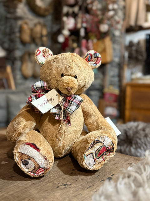 Orsetto teddy con gobelin