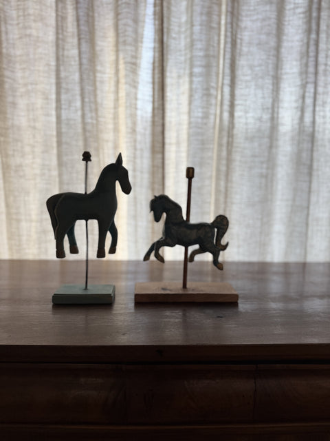 Cavallo da giostra in legno