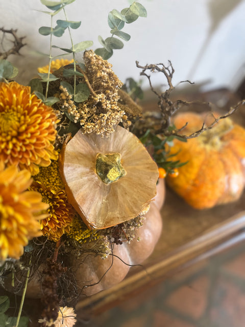Zucca di carta fatta e dipinta  a mano