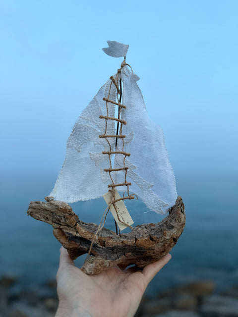 Velieri con legni di mare