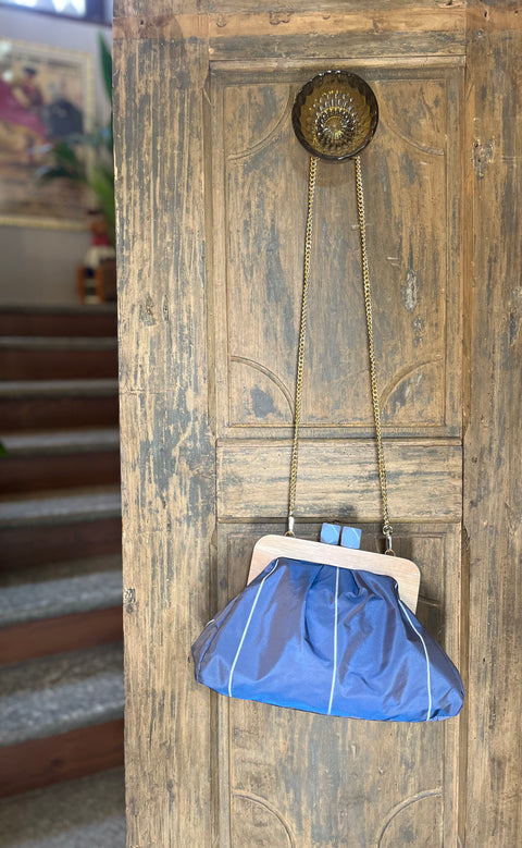 Borsa modello pasticcino bag in seta e stoffe d’arredo