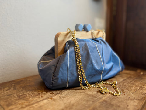 Borsa modello pasticcino bag in seta e stoffe d’arredo