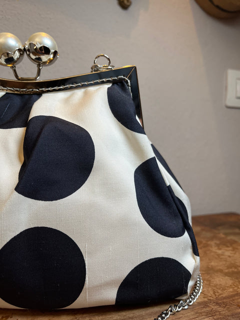Borsa modello pasticcino bag in seta e stoffe d’arredo