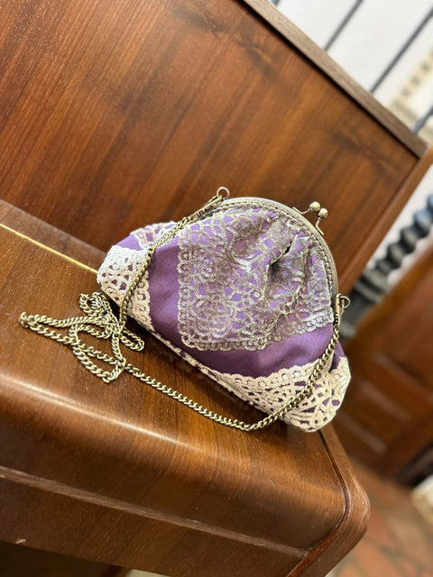 Borsa modello pasticcino bag in seta e stoffe d’arredo