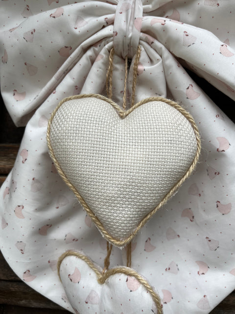 Fiocco nascita con cuore da ricamare
