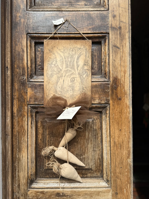 Fuoriporta Pasquale con coniglio