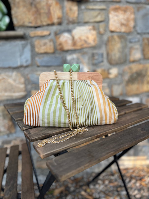 Borsa modello pasticcino bag in seta e stoffe d’arredo