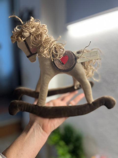 Cavallo a Dondolo in velluto