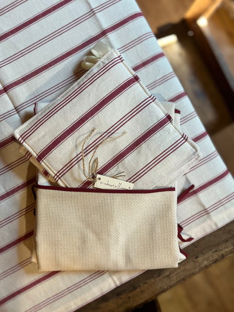 Coordinato con stoffa a righe bordeaux