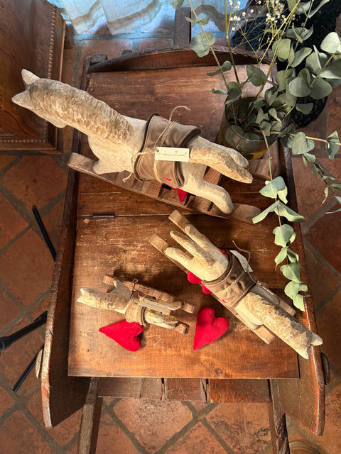 Cavallo a dondolo in legno