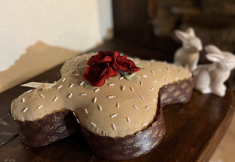 Colomba di Pasqua con granella di perline