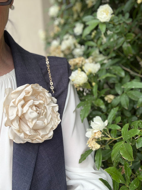 Rosa spilla