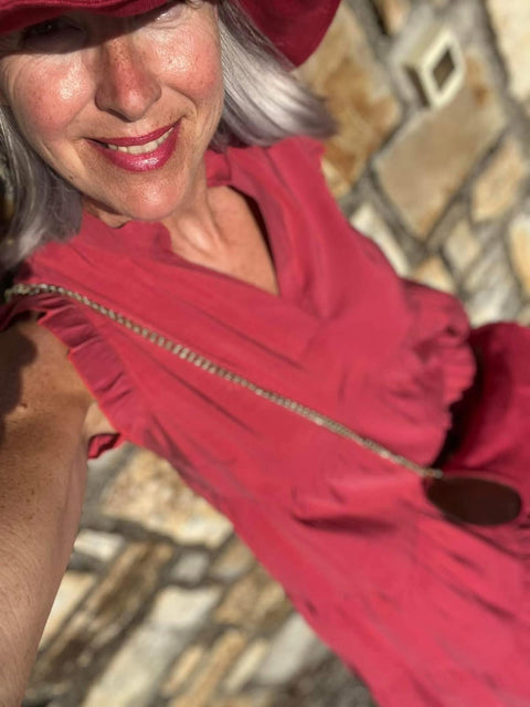 Cappello ciliegia e borsa bauletto