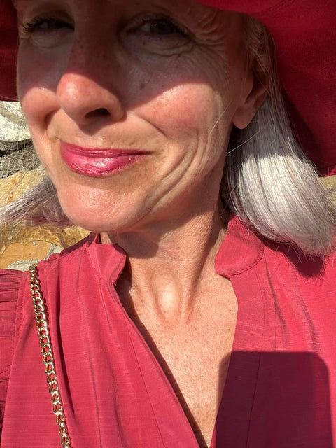Cappello ciliegia e borsa bauletto