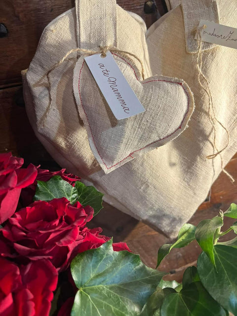 Borsa a cuore in vecchia canapa