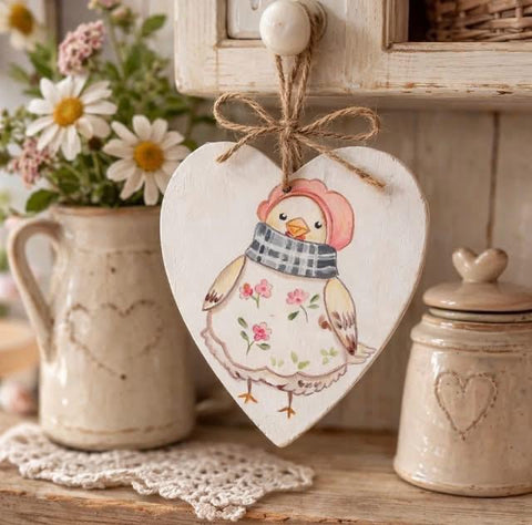 cuori di legno dipinti a mano