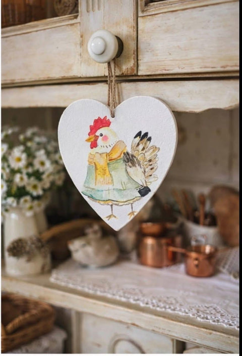 cuori di legno dipinti a mano